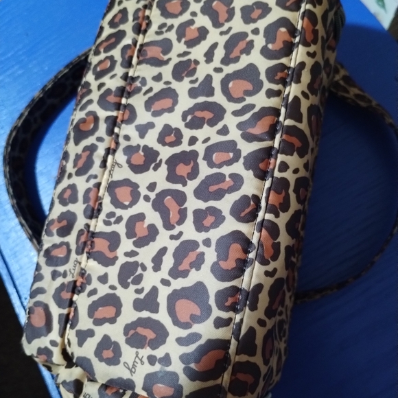 Lug trolley cb organizing crossbody bag with key fob, RFID and pockets! - Picture 15 of 16